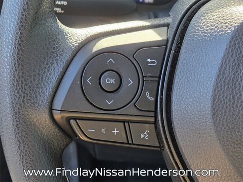 Used 2022 Toyota Corolla LE image 29