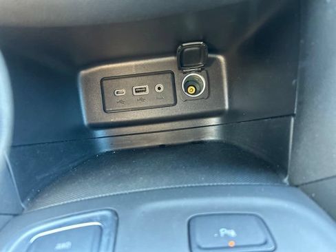 Used 2024 Chevrolet Equinox LT AWD/4WD image 31