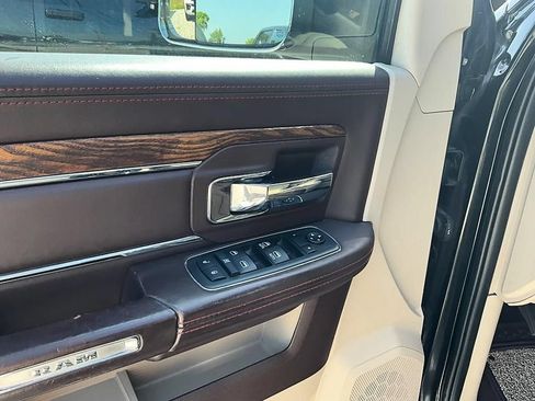 Used 2018 RAM 1500 Laramie Longhorn w/ Longhorn Southfork Package AWD/4WD image 12