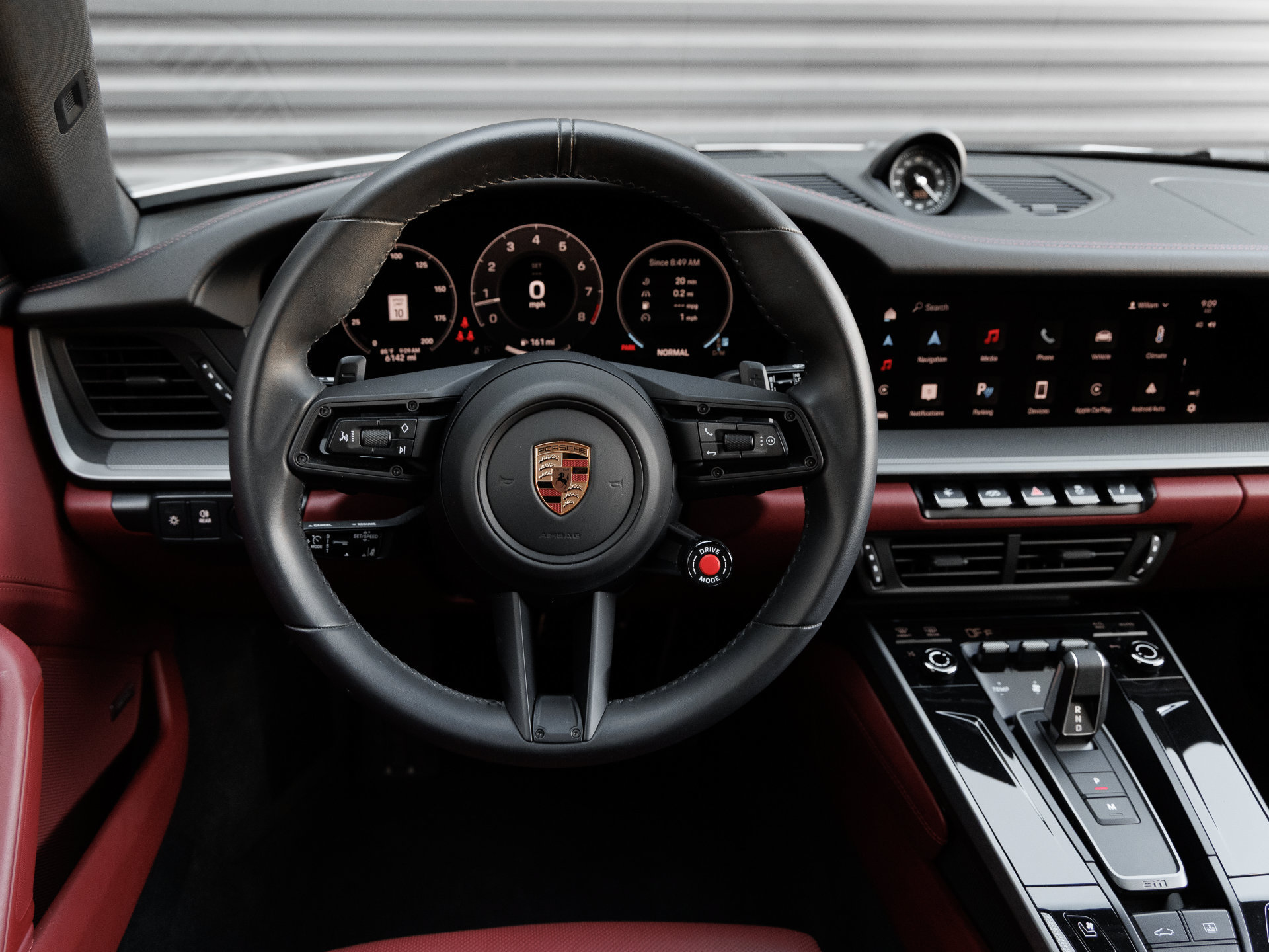 Certified 2025 Porsche 911 Carrera RWD image 17