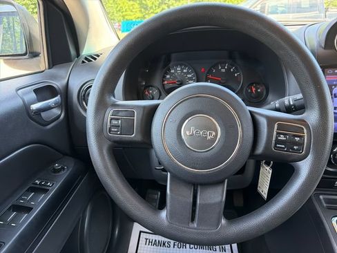 Used 2011 Jeep Compass 4WD w/ All Weather Capability Group image 17