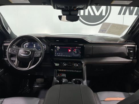 Used 2023 GMC Sierra 1500 AT4 w/ Technology Package image 19