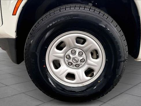 Certified 2023 Nissan Frontier S image 10