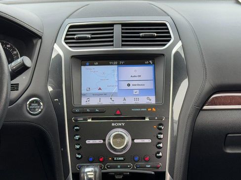 Used 2018 Ford Explorer Platinum image 14