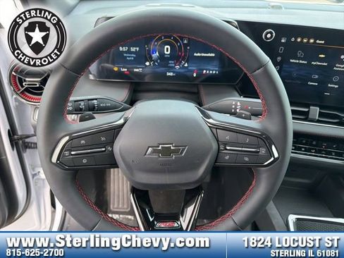 New 2026 Chevrolet Equinox RS w/ Convenience Package III AWD/4WD image 16