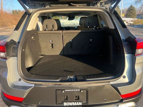 Used 2025 Chevrolet TrailBlazer LT w/ Convenience Package image 25