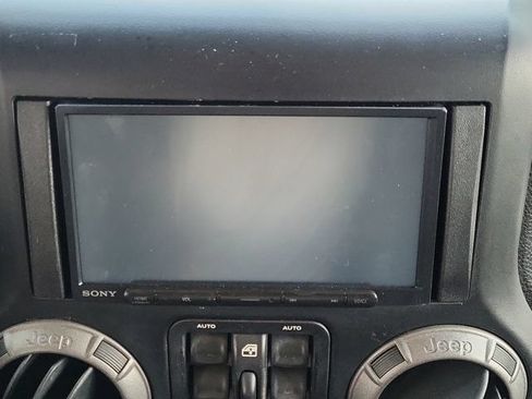 Used 2011 Jeep Wrangler Unlimited Sport AWD/4WD image 18
