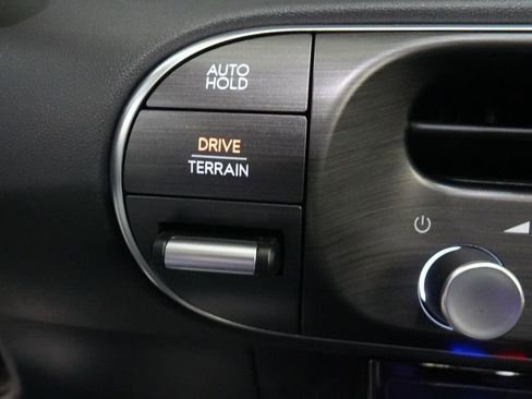 Used 2026 Hyundai Palisade Limited image 40