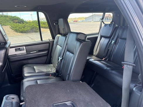Used 2017 Ford Expedition EL Limited w/ Equipment Group 301A AWD/4WD image 21