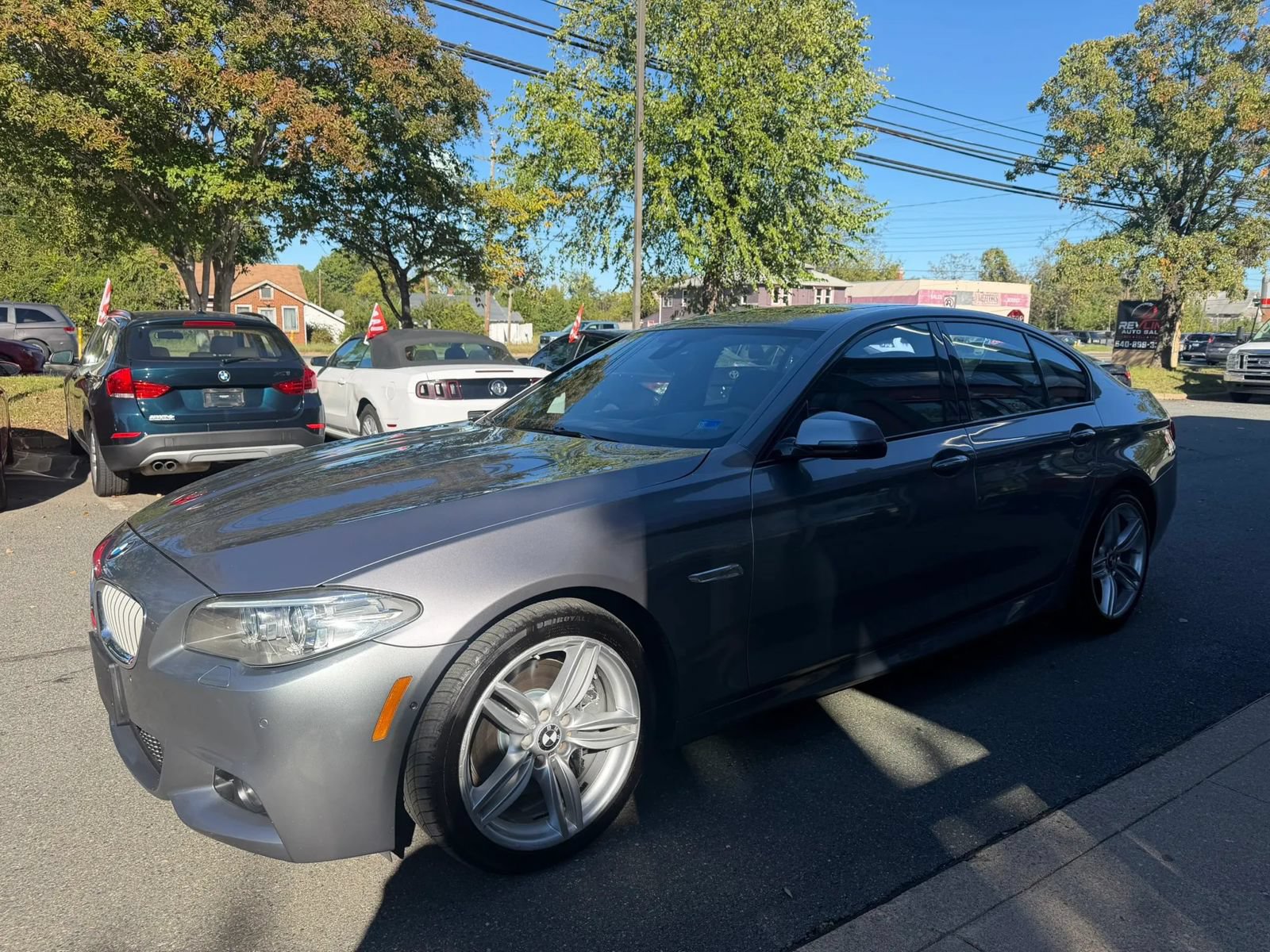Used 2016 BMW 550i xDrive Sedan AWD/4WD image 3