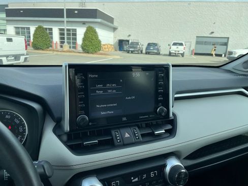 Used 2019 Toyota RAV4 XLE Premium w/ Advanced Technology Package image 16