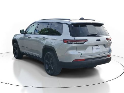 Used 2022 Jeep Grand Cherokee L Laredo AWD/4WD image 3