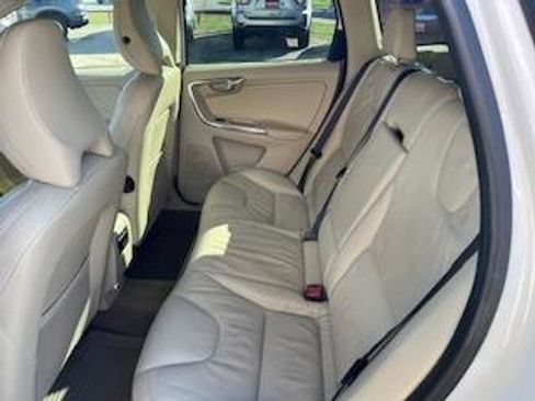 Used 2013 Volvo XC60 T6 AWD/4WD image 16