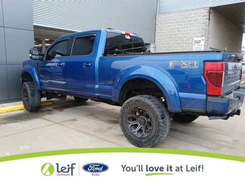 Used 2022 Ford F250 Lariat w/ Black Appearance Package image 7