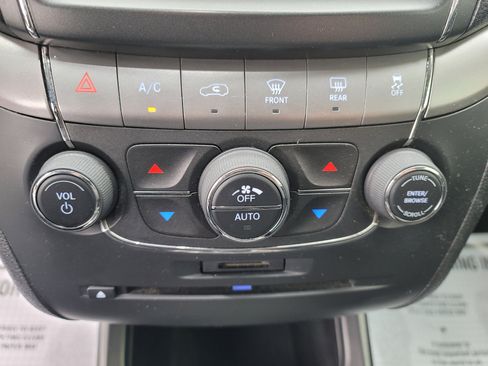 Used 2016 Dodge Journey Crossroad image 24