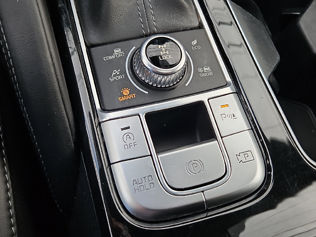 Certified 2025 Kia Telluride SX Prestige X-Line AWD/4WD image 17