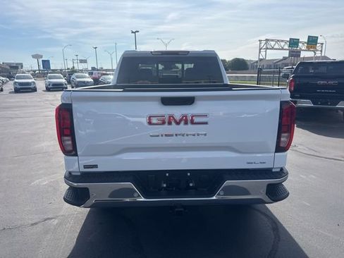 New 2026 GMC Sierra 1500 SLE w/ Preferred Package image 4