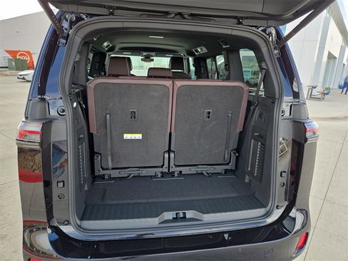 New 2025 Volkswagen ID. Buzz Pro S image 15