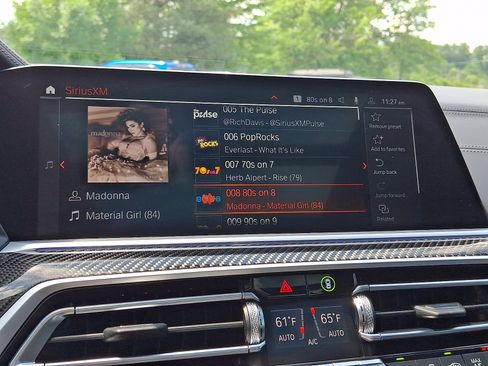 Used 2022 BMW X6 M50i w/ Executive Package AWD/4WD image 17