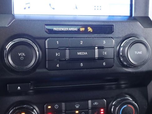 Used 2018 Ford F150 XLT w/ Equipment Group 302A Luxury image 26