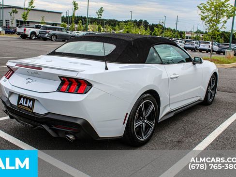 Used 2025 Ford Mustang Premium RWD image 6
