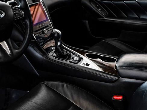 Used 2016 INFINITI Q50 3.0t Premium w/ Driver Assistance Package image 23