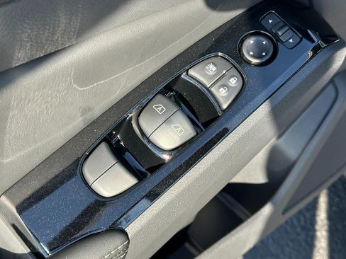 New 2025 Nissan Altima 2.5 SL image 10