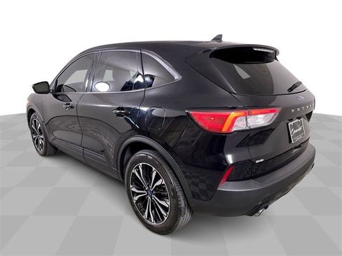 Used 2022 Ford Escape SE w/ SE Sport Appearance Package image 6