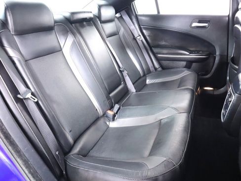 Used 2020 Dodge Charger SXT w/ Leather Interior Group RWD image 37