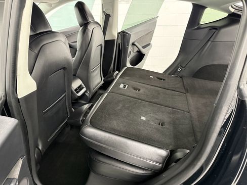 Used 2022 Tesla Model Y Performance image 14