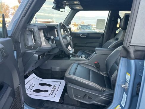New 2025 Ford Bronco Outer Banks image 4