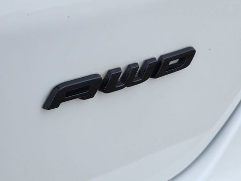 Used 2024 Ford Edge SE w/ Black Appearance Package AWD/4WD image 12