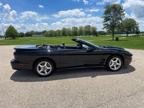 Used 1999 Pontiac Firebird Trans Am RWD image 24