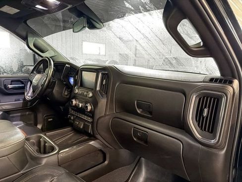 Used 2023 GMC Sierra 2500 AT4 w/ AT4 Preferred Package AWD/4WD image 12