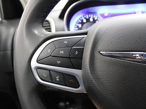 Used 2022 Chrysler 300 Touring w/ Sport Appearance Package RWD image 38