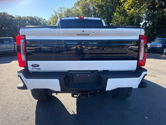 Used 2026 Ford F350 Platinum w/ FX4 Off-Road Package AWD/4WD image 4