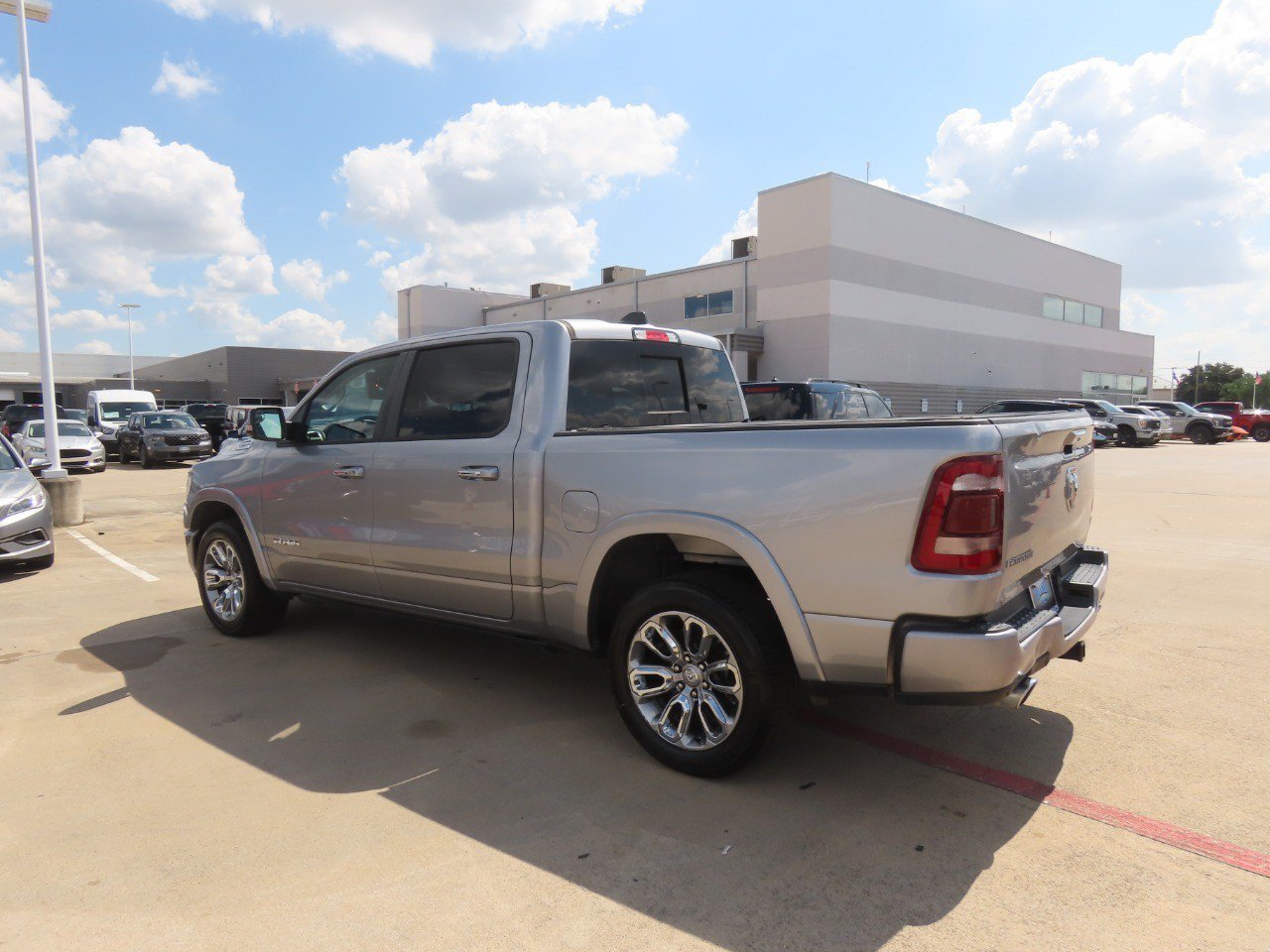 Used 2022 RAM 1500 Laramie w/ Laramie Southwest Edition RWD image 16
