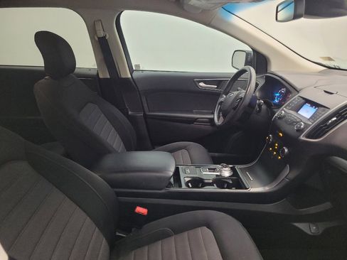 Used 2019 Ford Edge SE FWD image 21