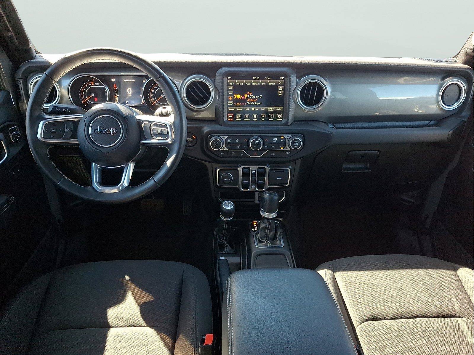 Used 2022 Jeep Wrangler Unlimited Sahara w/ Cold Weather Group AWD/4WD image 9