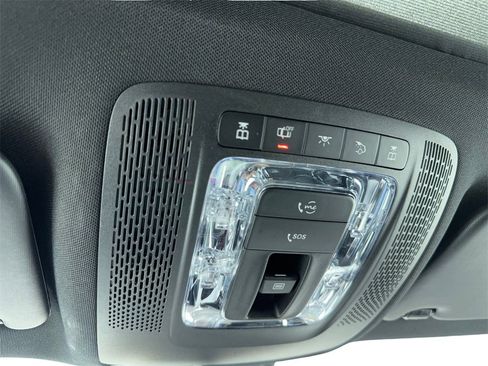 Used 2021 Mercedes-Benz GLB 250 GLB 250 NAV,CAM,PANO,HTD STS,B w/ Premium Package image 33