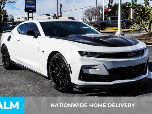 Used 2021 Chevrolet Camaro SS image 6
