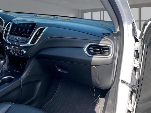 Used 2019 Chevrolet Equinox Premier w/ Premier Redline Edition FWD image 17