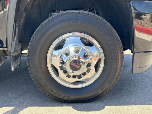 Used 2018 GMC Sierra 3500 Denali w/ Duramax Plus Package AWD/4WD image 9