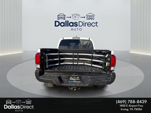 Used 2020 Toyota Tacoma TRD Sport w/ Technology Package image 7