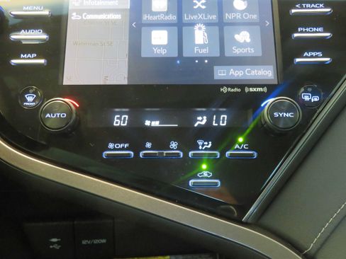 Used 2019 Toyota Camry XSE w/ Driver Assist Package FWD image 42
