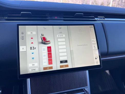 New 2026 Land Rover Range Rover SE image 18