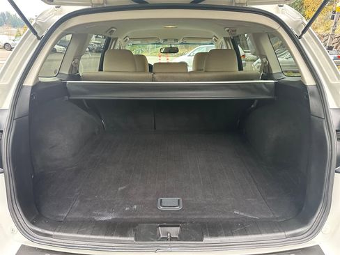 Used 2012 Subaru Outback 2.5i Premium w/ All-Weather Pkg image 24