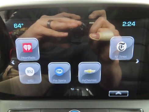 Used 2018 Chevrolet Camaro LT RWD image 20