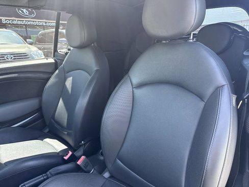 Used 2011 MINI Cooper S FWD image 27
