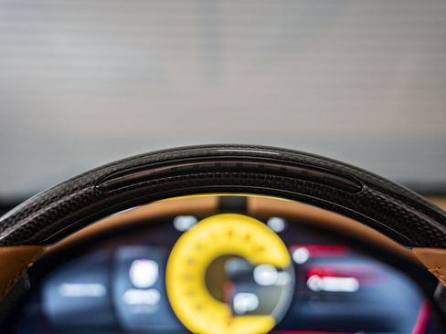 Used 2025 Ferrari Roma Spider RWD image 40